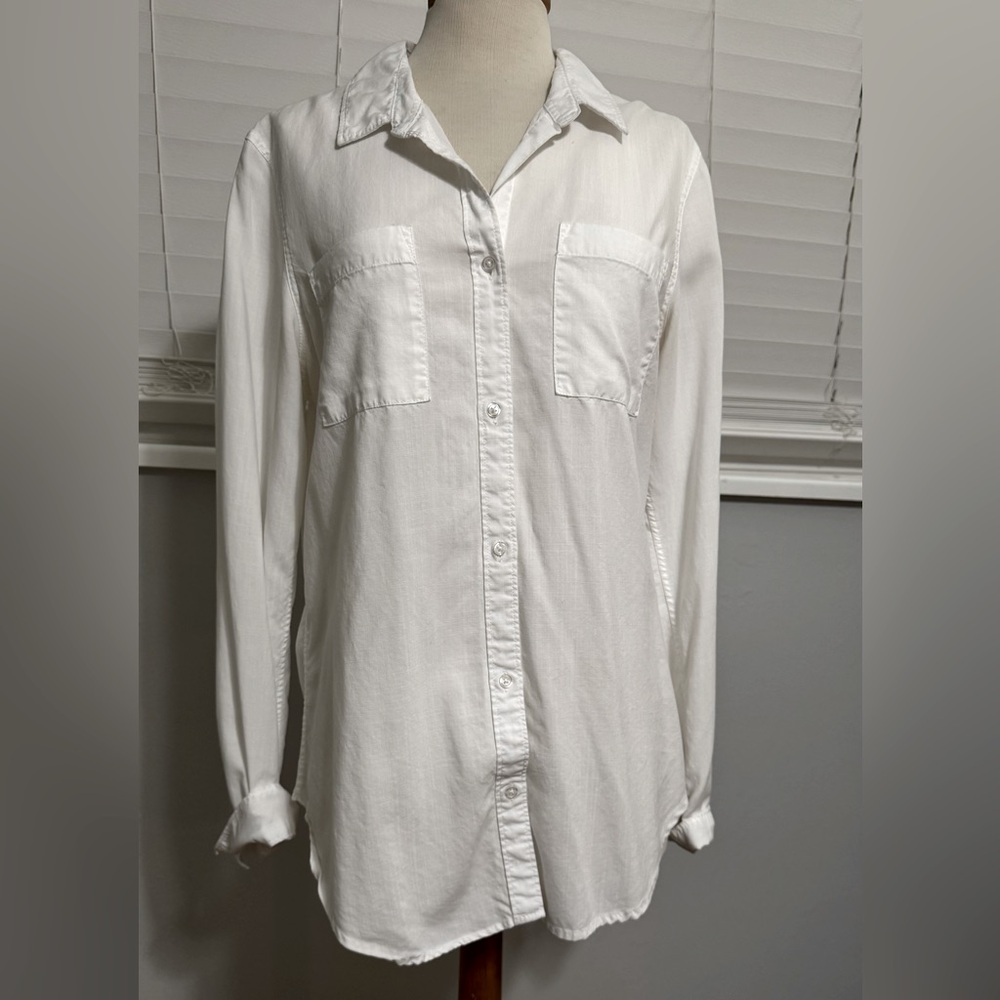 Women’s Altar’d state button up white viscose long sleeve